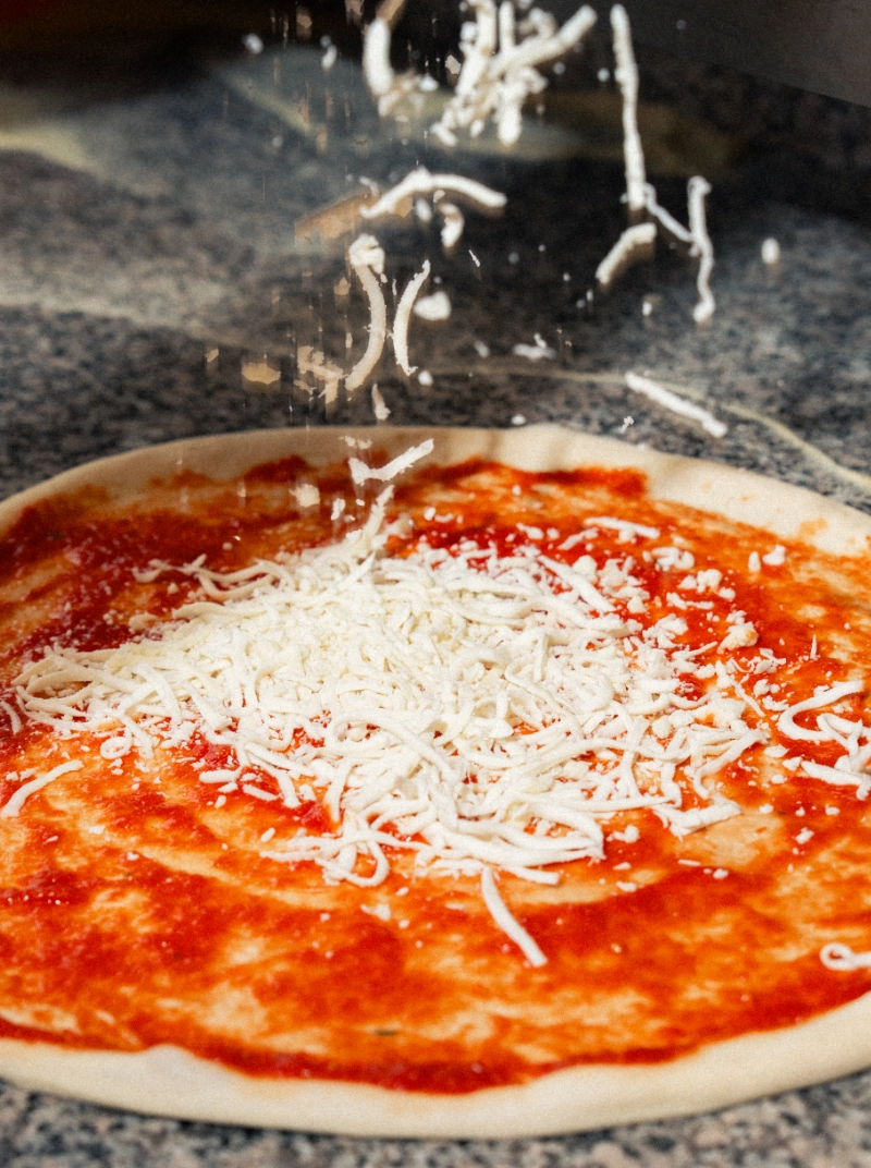 Pizza Pizzarella appena preparata